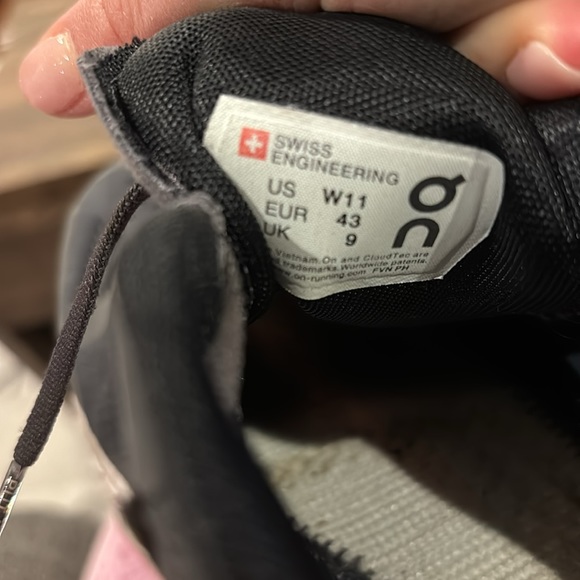 On Running Womens Cloudflow Mesh Rock Rose Trainers - Picture 5 of 5